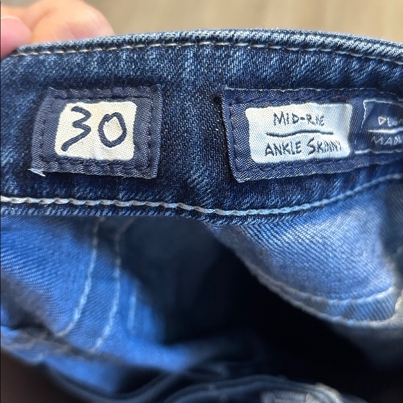 Miss Me Patch Mid-Rise Ankle Skinny Jeans - Picture 3 of 7